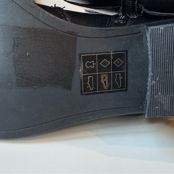 DKNY Mina Black Leather boots - Size 6.5 NEW! - Picture 13 of 13